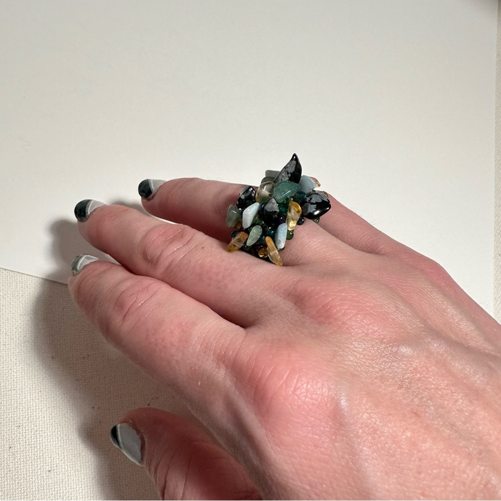 beaded crystal statement ring - Picture 2 of 6